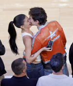 Access_Kardashian_10.jpg