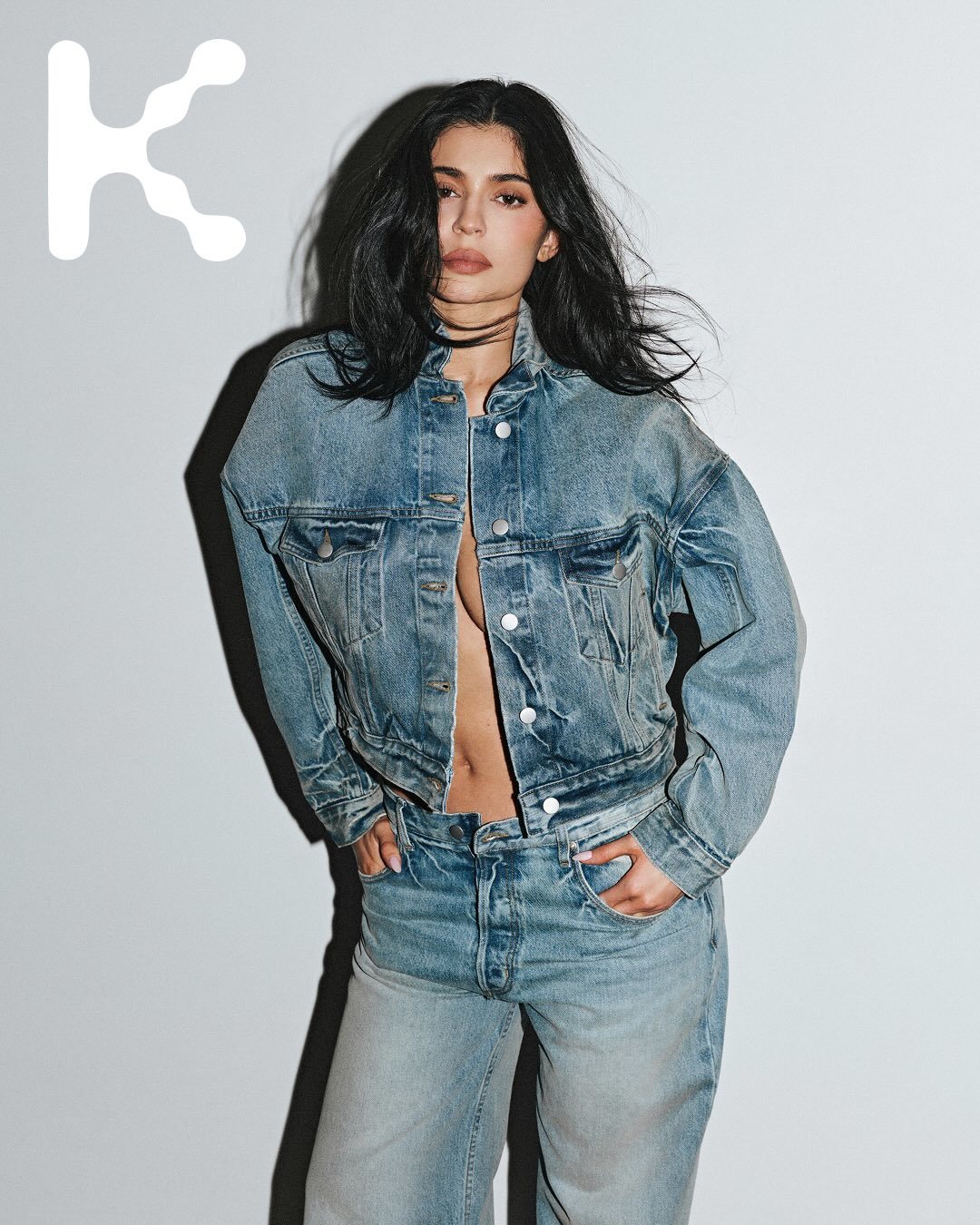 Access_Kardashian_3.jpg