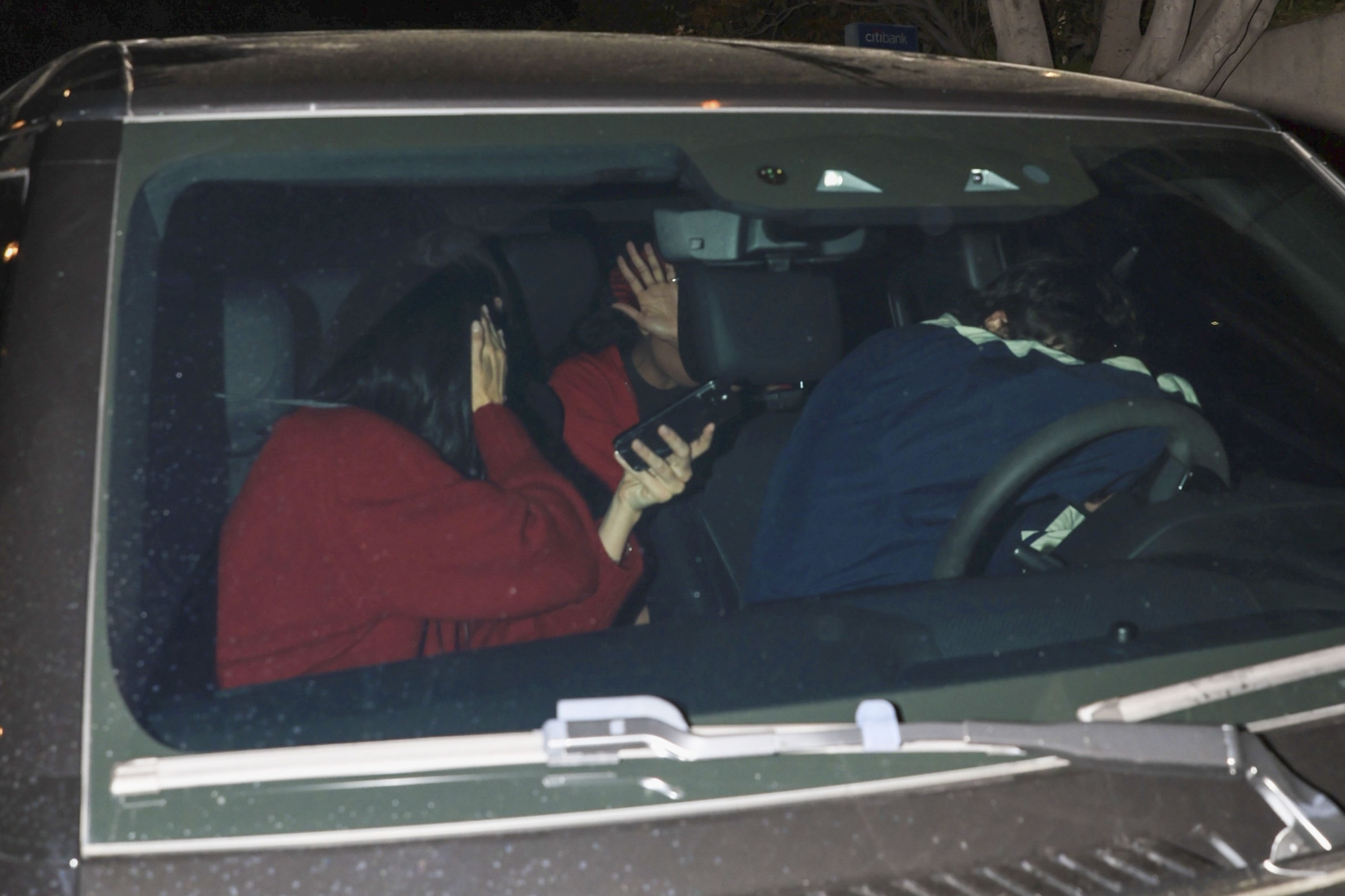 Access_Kardashian_2.jpg