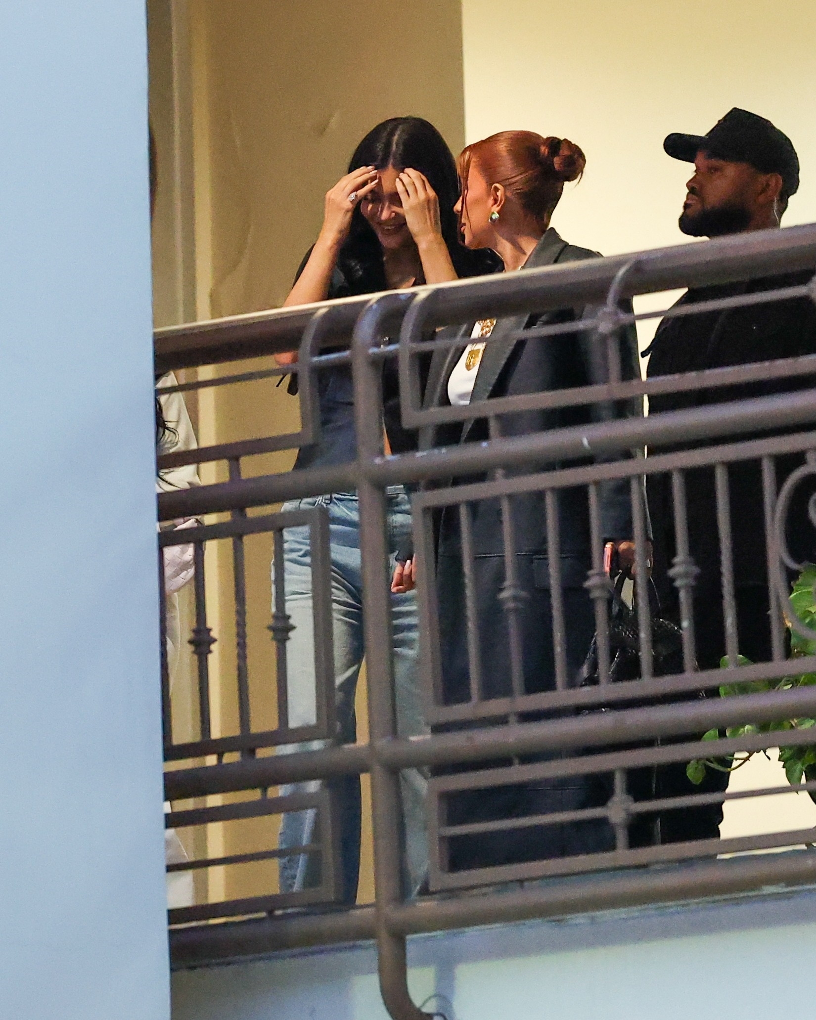 Access_Kardashian_2.jpg