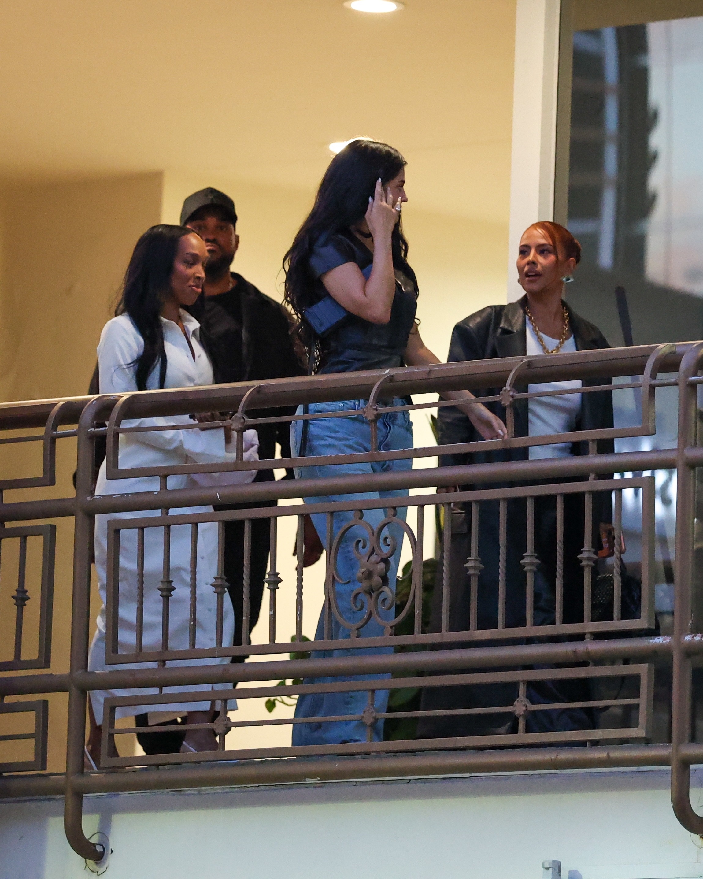 Access_Kardashian_7.jpg