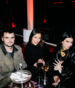 Access_Kardashian_3.jpg