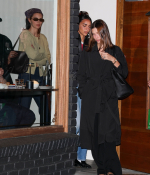 Access_Kardashian_1.jpg