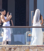 Filename=Access_Kardashian_5.jpg
Filesize=1395KiB
Dimensions=2457x1638
Date added=04.06.26 Access_Kardashian_5.jpg
