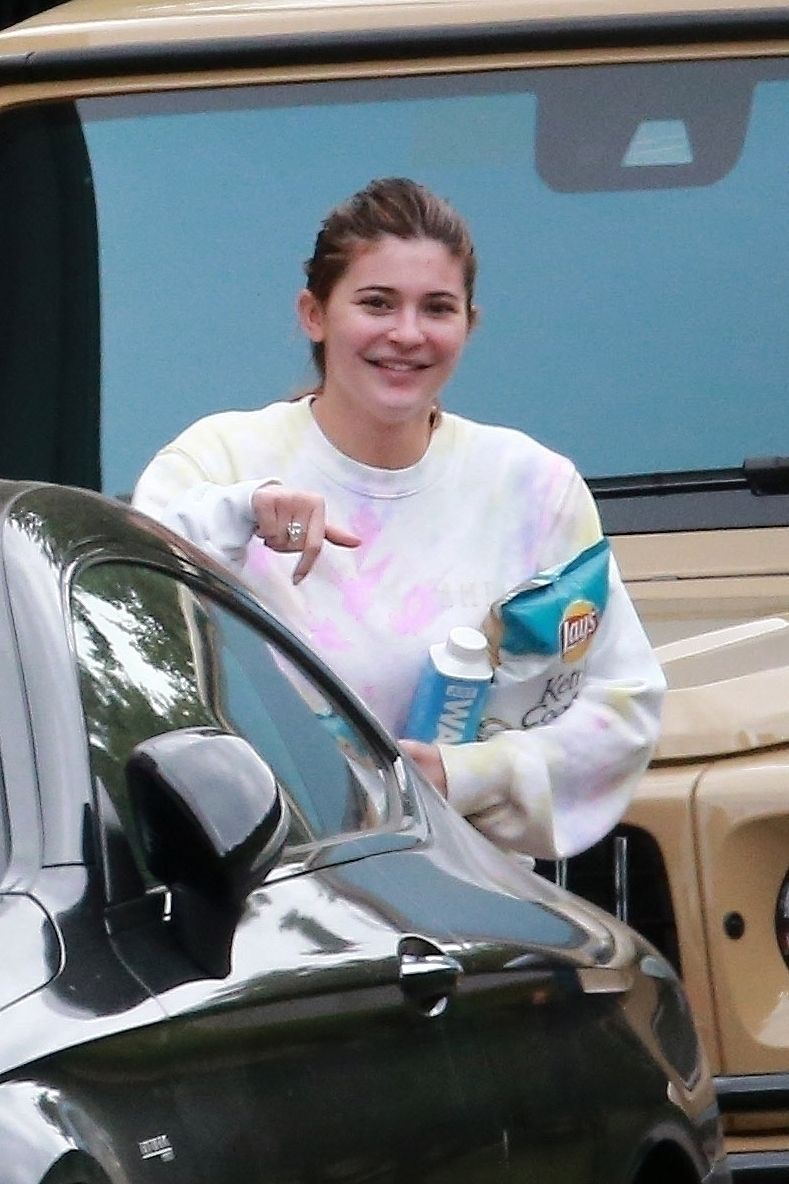 Access_Kardashian_001.jpg