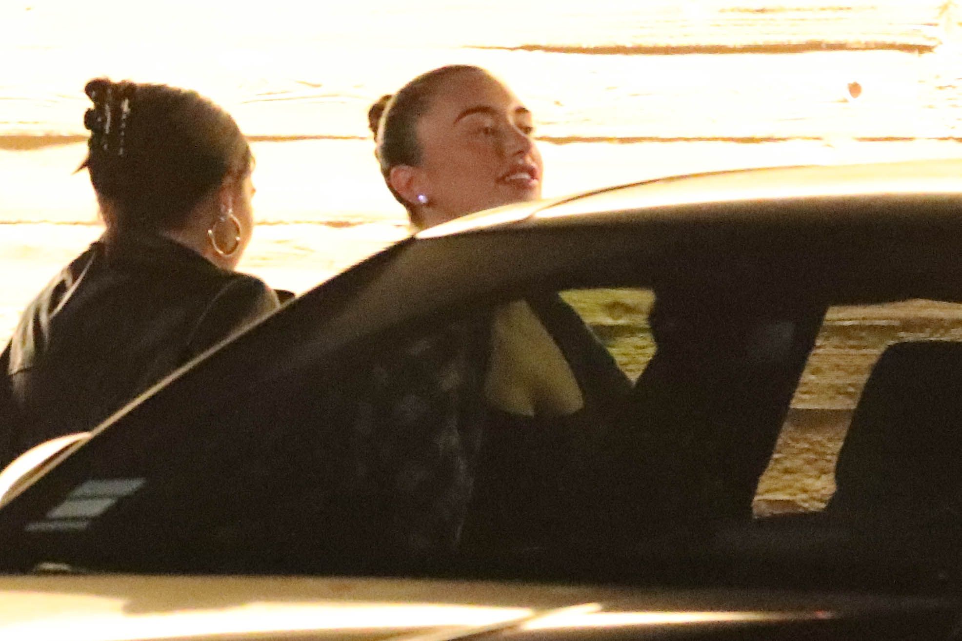 Access_Kardashian_003.jpg