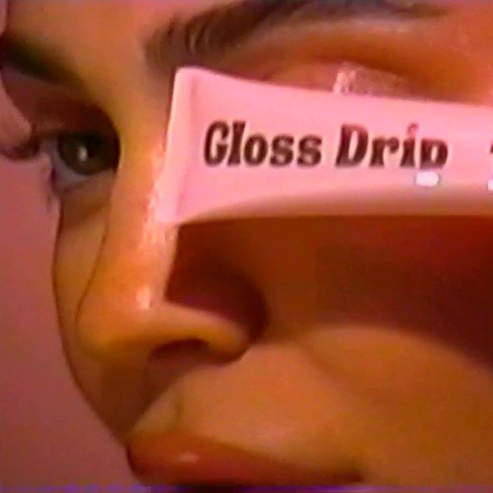Access_Kardashian_002~2.jpg
