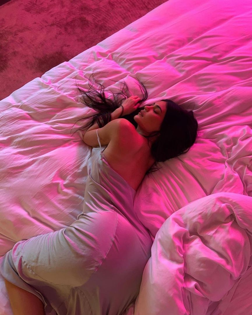 Access_Kardashian_004~4.jpg