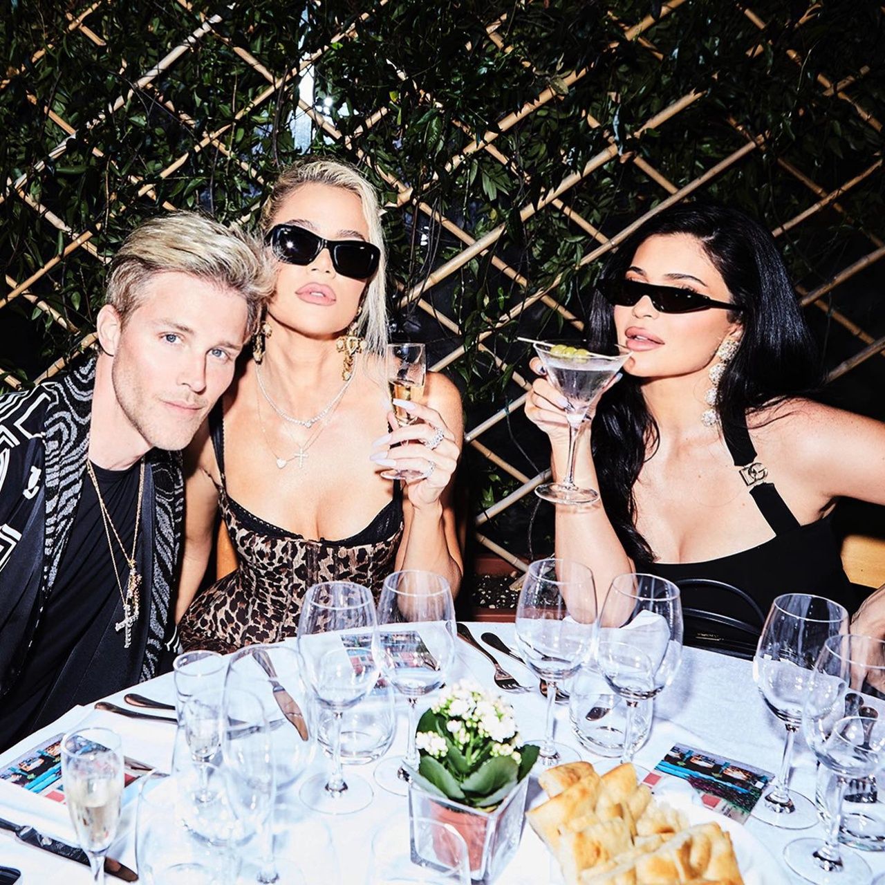 Access_Kardashian_130.jpg