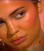Access_Kardashian_001~1.jpg