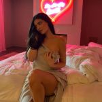 Access_Kardashian_001~7.jpg