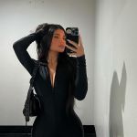 Access_Kardashian_004~3.jpg