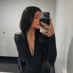 Access_Kardashian_005~3.jpg