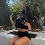 Access_Kardashian_005~8.jpg
