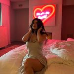 Access_Kardashian_006~2.jpg