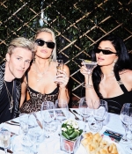 Access_Kardashian_130.jpg