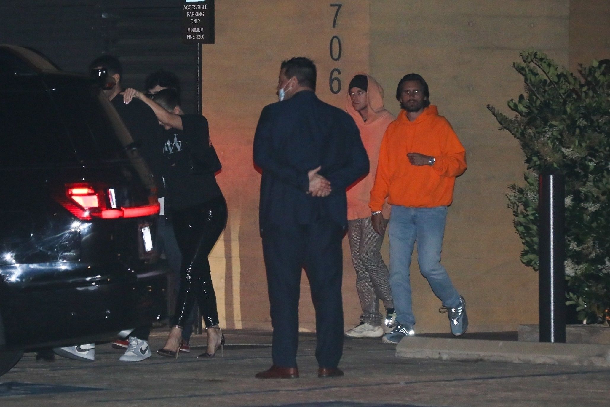 Access_Kardashian_005.jpg