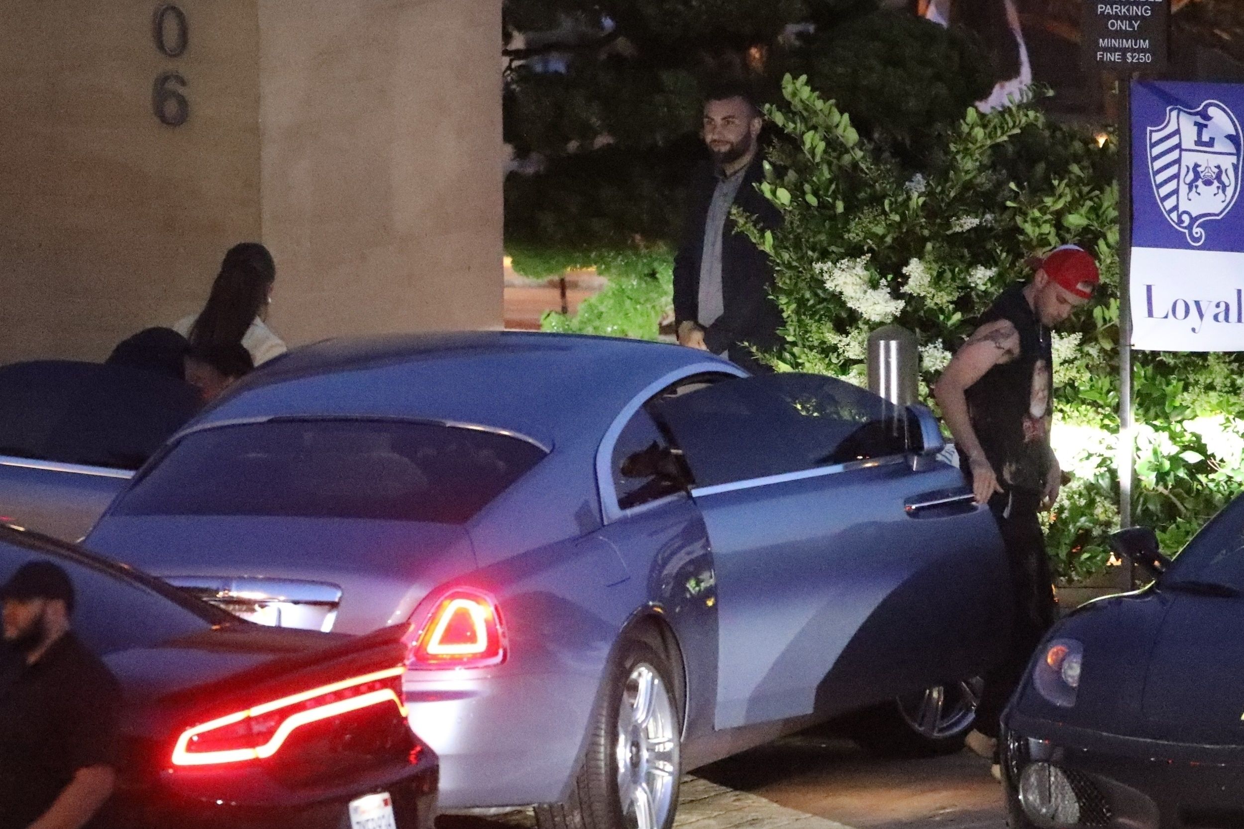 Access_Kardashian_001.jpg