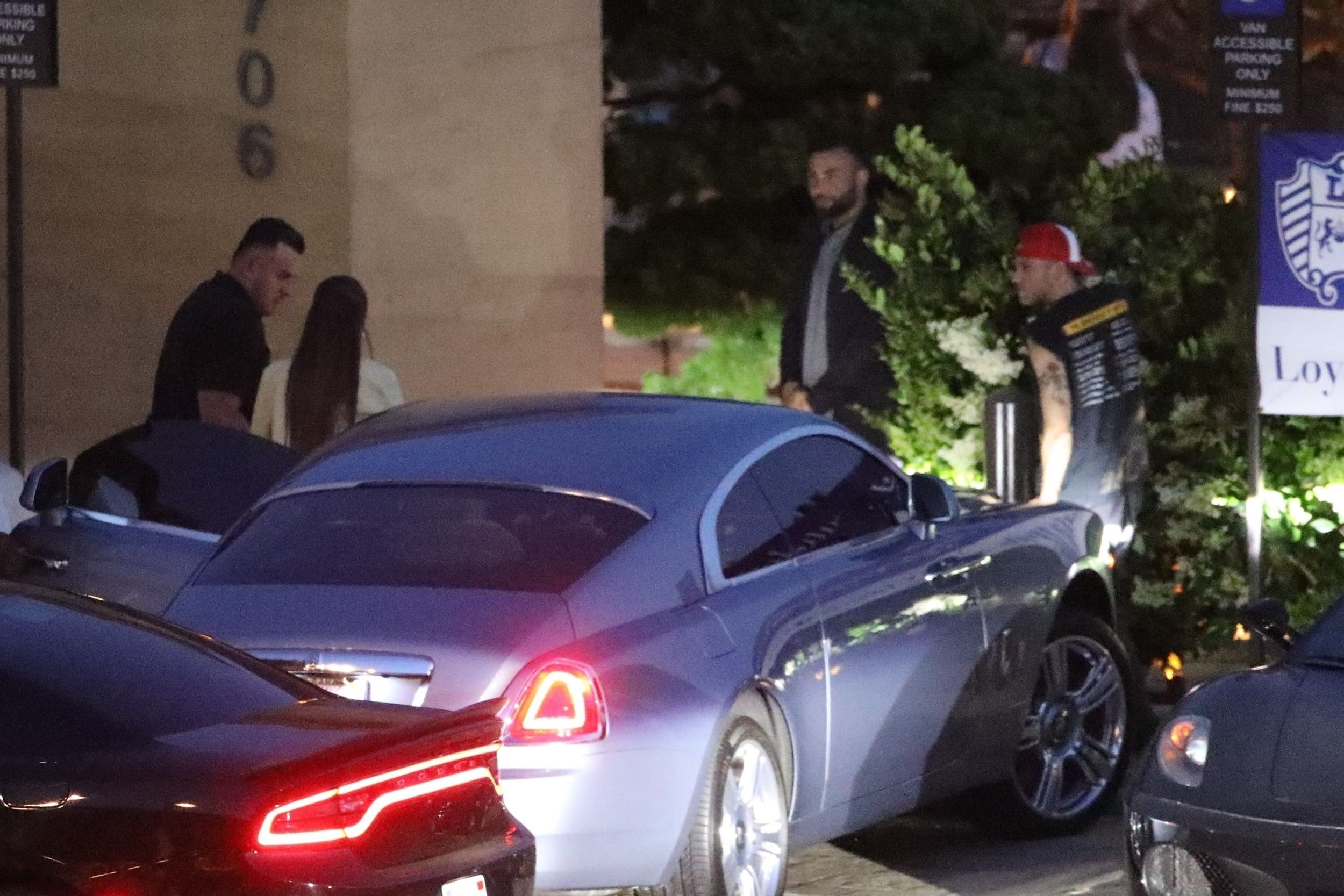 Access_Kardashian_004.jpg
