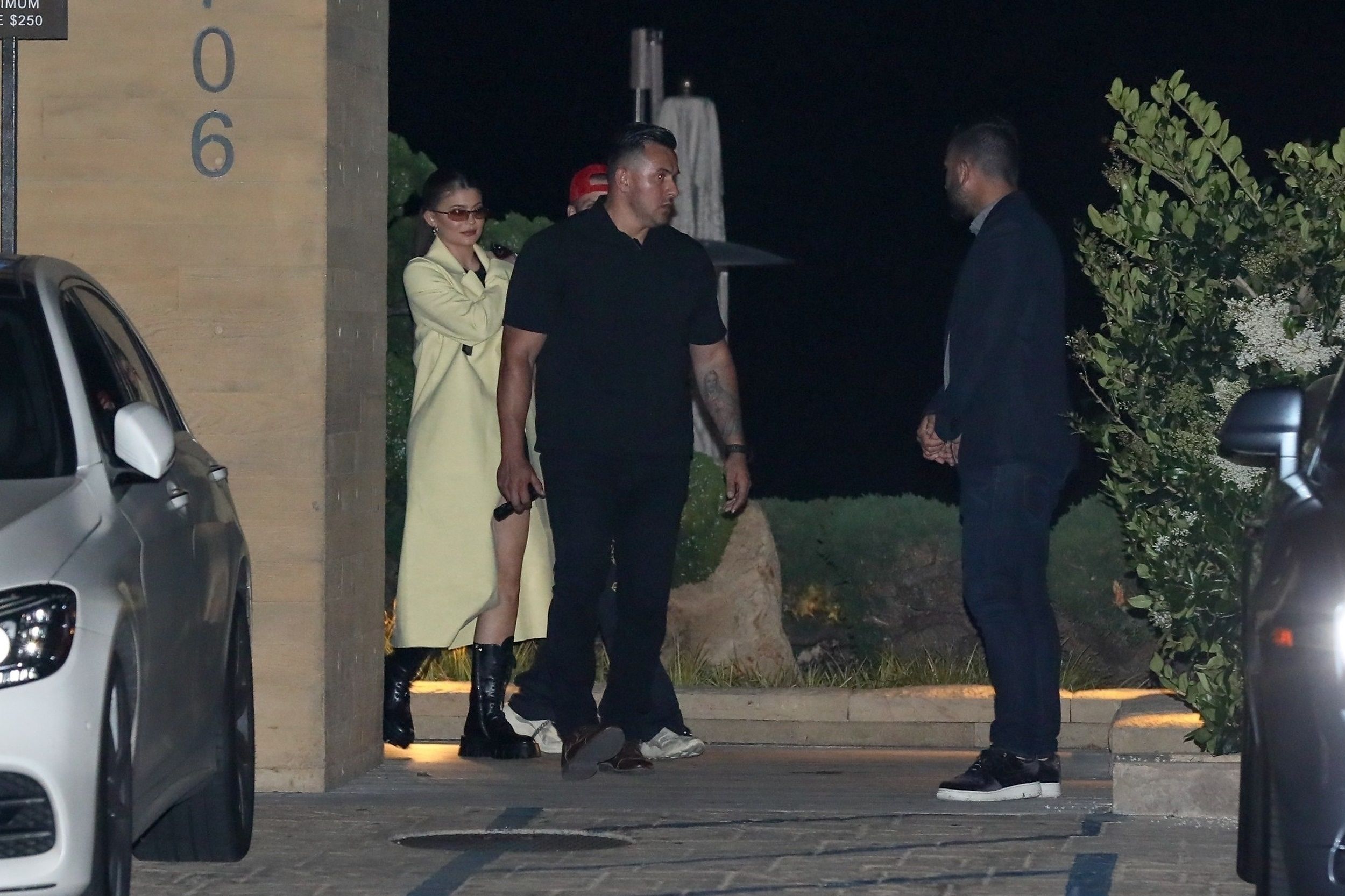 Access_Kardashian_003.jpg