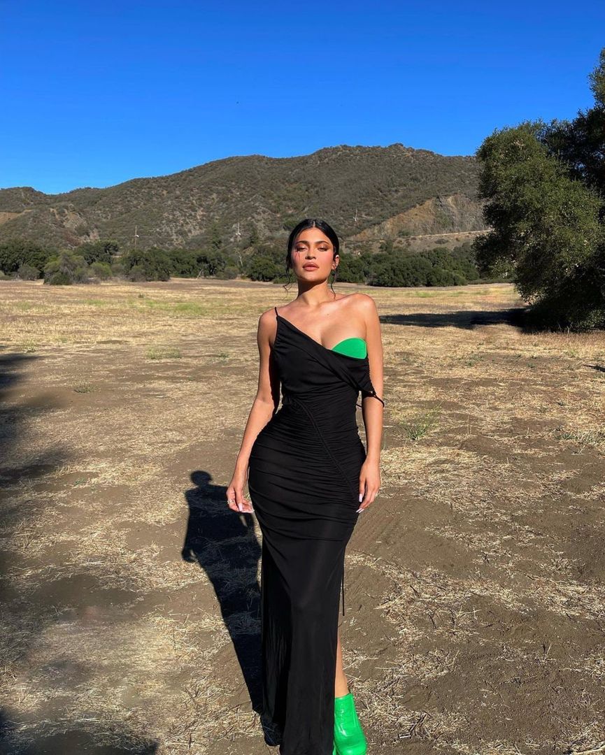 Access_Kardashian_210.jpg
