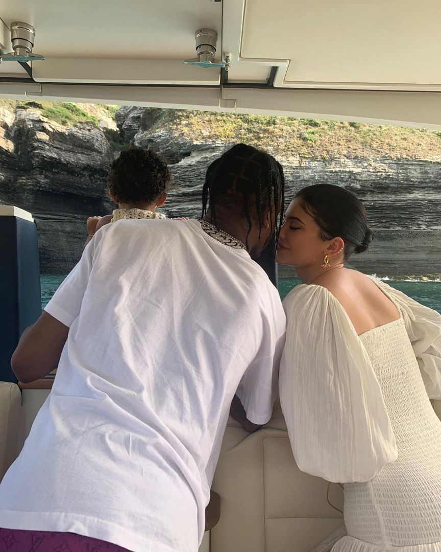 Access_Kardashian_284.jpg