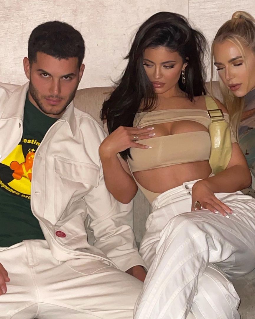 Access_Kardashian_296.jpg