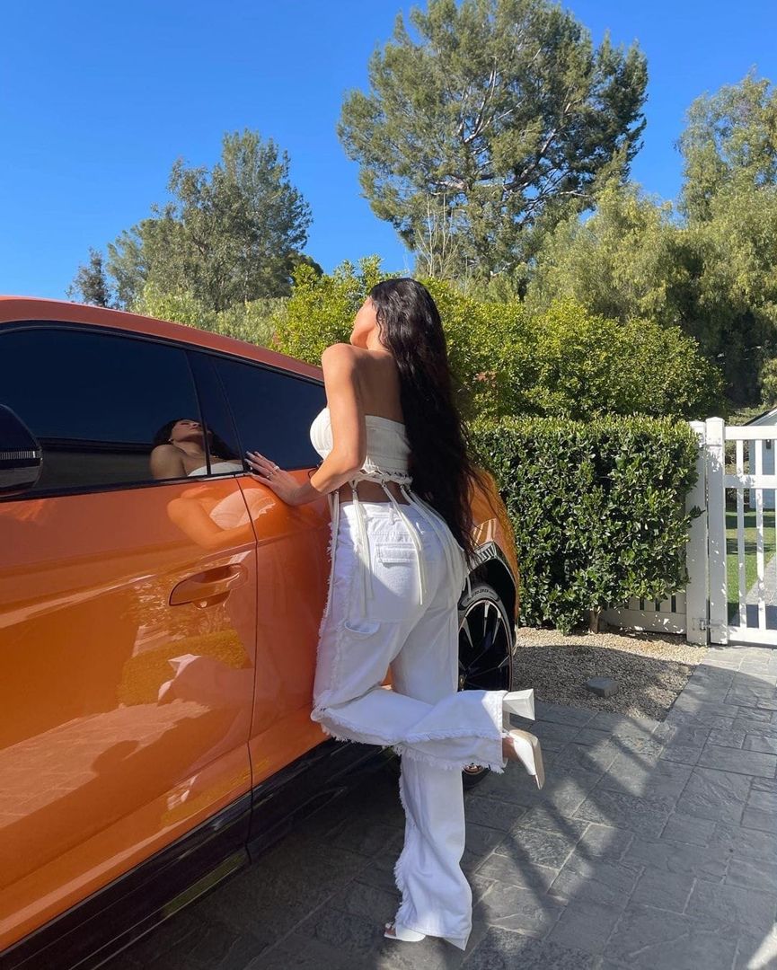 Access_Kardashian_330.jpg