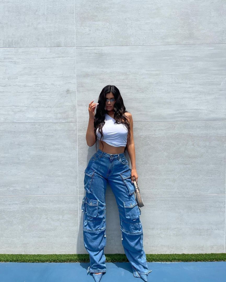Access_Kardashian_380.jpg
