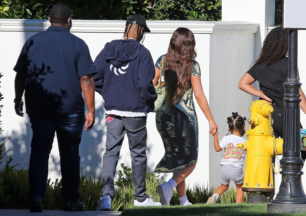 Access_Kardashian_003.jpg
