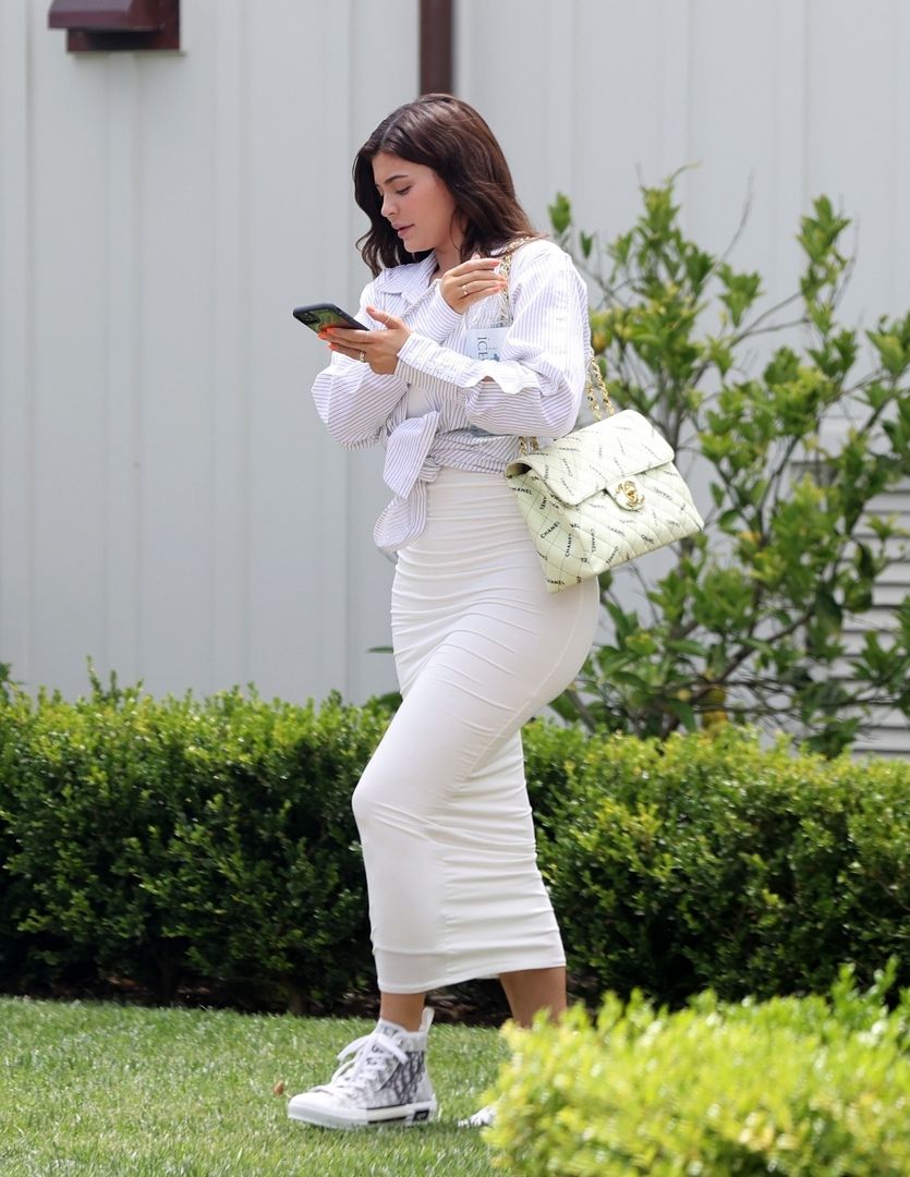 Access_Kardashian_004.jpg