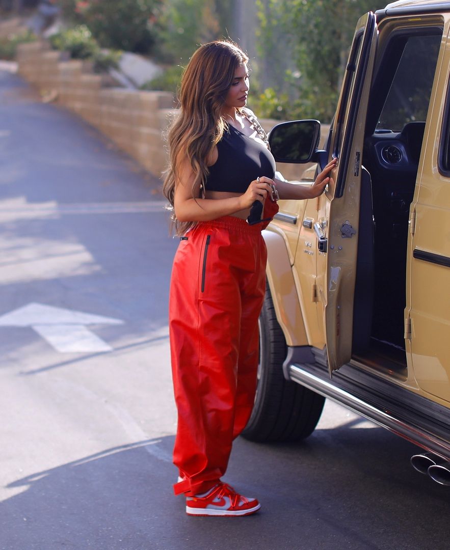 Access_Kardashian_002.jpg
