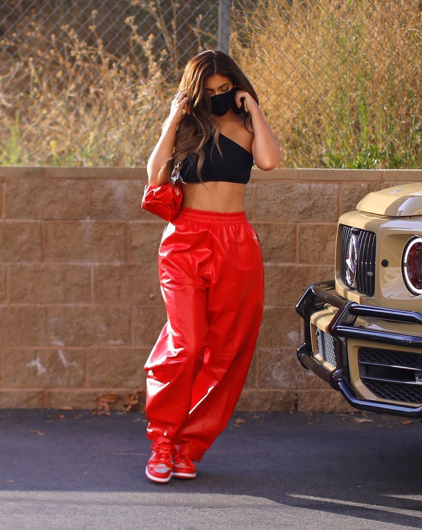 Access_Kardashian_003.jpg