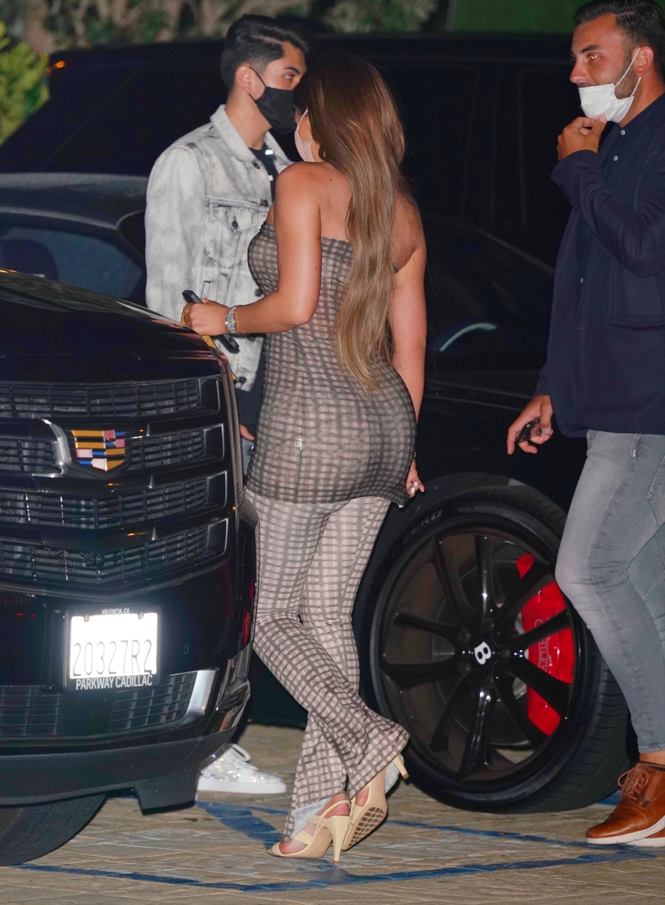 Access_Kardashian_003.jpg