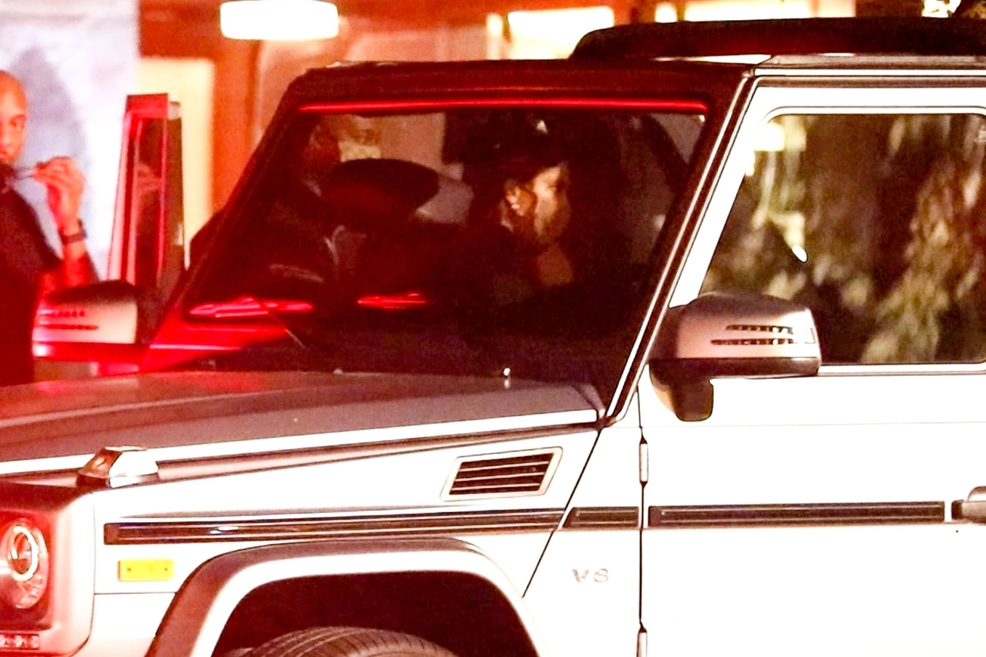 Access_Kardashian_001.jpg