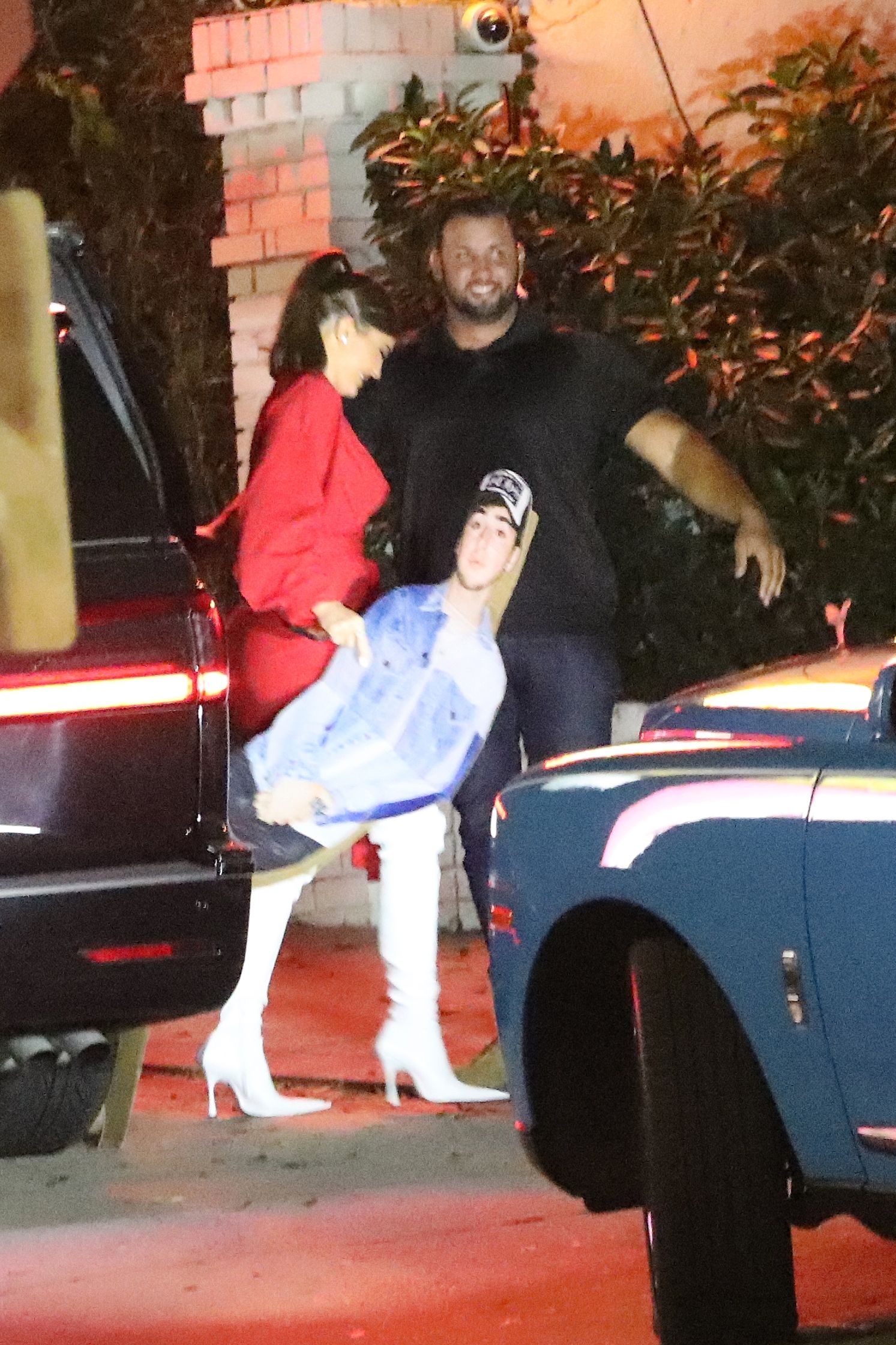 Access_Kardashian_001.jpg